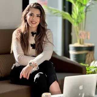 Dt. Beyza Atar Yıldız — Diş Hekimi, Gaziantep. Portre fotoğrafı.