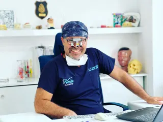 Dr. Dt. Serdal Veske profilinde yer alan galeri fotoğrafı.