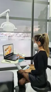 Uzm. Dt. Beste Işıl Gürsel profilinde yer alan galeri fotoğrafı.
