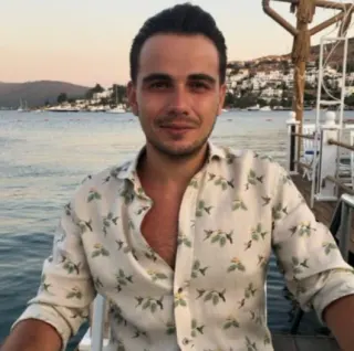 Op. Dr. Batuhan Kartal profilinde yer alan galeri fotoğrafı.