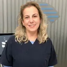 Uzm. Dt. Berrin Örs Oruğ — İstanbul. Portre fotoğrafı.