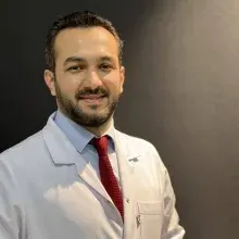 Op. Dr. Cihan Şahan — Genel Cerrahi, İstanbul. Portre fotoğrafı.