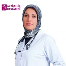 Uzm. Dr. Hale Moral — Göğüs Hastalıkları, Eskişehir. Portre fotoğrafı.