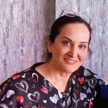 Uzm. Dr. Meral Yavuzşefik — İstanbul. Portre fotoğrafı.