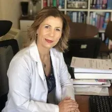 Prof. Dr. Saime Ay — Fiziksel Tıp Ve Rehabilitasyon, Ankara. Portre fotoğrafı.