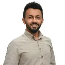 Kl. Psk. İlker İşcan — Psikoloji, İstanbul. Portre fotoğrafı.