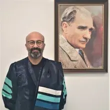 Prof. Dr. Hasan Atilla Özkan — İstanbul. Portre fotoğrafı.