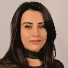 Psk. Tuğçe Gürel Usandım — Psikoloji, Çanakkale. Portre fotoğrafı.