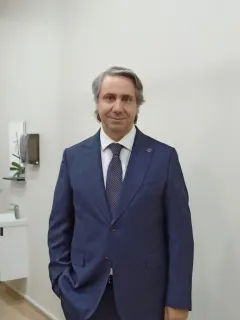 Op. Dr. Yasir Gözü profilinde yer alan galeri fotoğrafı.