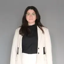 Psk. Şule Şengül Ören — Psikoloji, İstanbul. Portre fotoğrafı.