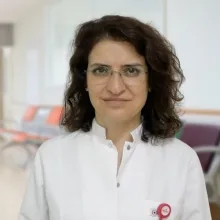Uzm. Dr. Günay Ateş Evren — Avcılar, İstanbul. Portre fotoğrafı.