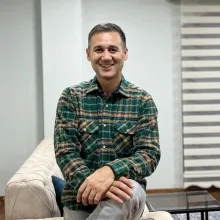 Dr. Psk. Dan. Mehmet Ünal — Psikolojik Danışma ve Rehberlik, Mersin. Portre fotoğrafı.