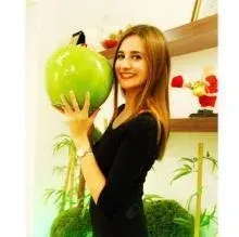 Uzm. Dyt. Ecem Girgin — Diyetisyen, Antalya. Portre fotoğrafı.