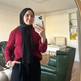 Psk. Esra Kervancıoğlu — Psikoloji, Ankara. Portre fotoğrafı.