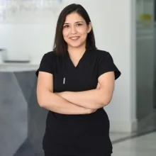 Dt. Ebru Ulukaya Çifci — Diş Hekimi, Aydın. Portre fotoğrafı.