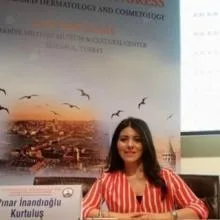 Uzm. Dr. Pınar İnandıoğlu — Dermatoloji, Adana. Portre fotoğrafı.