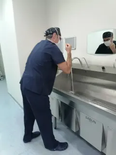 Op. Dr. Alper Hacıoğlu profilinde yer alan galeri fotoğrafı.