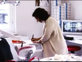 Dr. Dt. Derya Altekin profilinde yer alan galeri fotoğrafı.