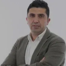 Uzm. Dr. Ali Eroğlu — Spor Hekimliği, Kadıköy, İstanbul. Portre fotoğrafı.