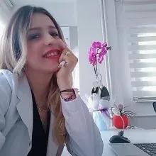 Dyt. Kübra Bingüler — Diyetisyen, Soma, Manisa. Portre fotoğrafı.