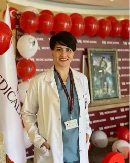 Op. Dr. Zeynep Toksoy Karaşin profilinde yer alan galeri fotoğrafı.
