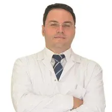 Op. Dr. Fuat Bora — Kadın Hastalıkları Ve Doğum, Sultangazi, İstanbul. Portre fotoğrafı.