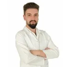Dyt. Tamer Tosbıyık — Diyetisyen, Uşak. Portre fotoğrafı.