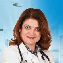 Uzm. Dr. Fatime Yavuz — Göğüs Hastalıkları, İstanbul. Portre fotoğrafı.