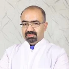 Prof. Dr. Orhan Aktepe — Tıbbi Mikrobiyoloji, Maltepe, İstanbul. Portre fotoğrafı.