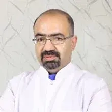Prof. Dr. Orhan Aktepe — Tıbbi Mikrobiyoloji, Maltepe, İstanbul. Portre fotoğrafı.