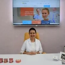 Dr. Dt. Burçin İpek — Tepebaşı, Eskişehir. Portre fotoğrafı.