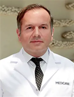 Prof. Dr. Onat Üzümcügil profilinde yer alan galeri fotoğrafı.