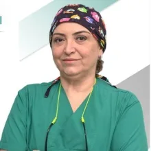 Op. Dr. Canan Erdem — Kadın Hastalıkları Ve Doğum, İstanbul. Portre fotoğrafı.