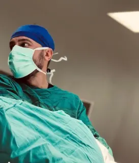 Op. Dr. Emre Turgut profilinde yer alan galeri fotoğrafı.