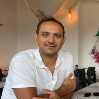 Op. Dr. Turgut Çevik profilinde yer alan galeri fotoğrafı.