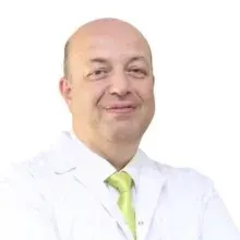 Doç. Dr. Tarhun Yosunkaya — Kulak Burun Boğaz, Ankara. Portre fotoğrafı.