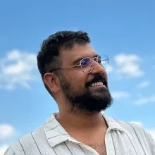 Psk. Dan. Nihat Özgül — Psikolojik Danışma ve Rehberlik, Balıkesir. Portre fotoğrafı.