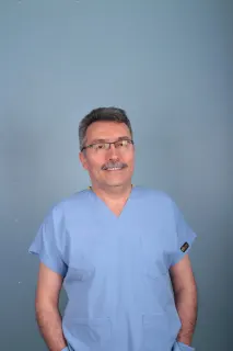 Op. Dr. Yılmaz Özcan profilinde yer alan galeri fotoğrafı.