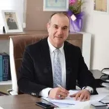 Uzm. Dr. Burak Sivaslıoğlu — Hatay. Portre fotoğrafı.
