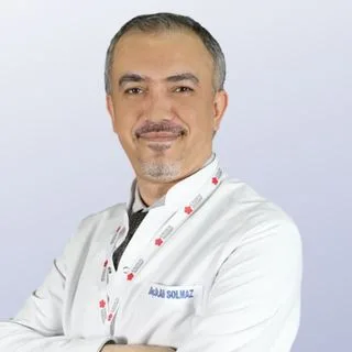 Doç. Dr. Ali Solmaz — Genel Cerrahi, Üsküdar, İstanbul. Portre fotoğrafı.