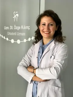 Uzm. Dt. Özge Kılınç Toksöz profilinde yer alan galeri fotoğrafı.