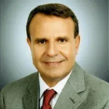 Prof. Dr. Halis Şimşek — Gastroenteroloji, Çankaya, Ankara. Portre fotoğrafı.