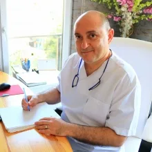 Dt. Ufuk Kırbayır — Diş Hekimi, Bursa. Portre fotoğrafı.