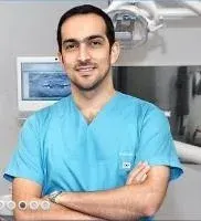 Dt. Reza Mimaroğlu profilinde yer alan galeri fotoğrafı.