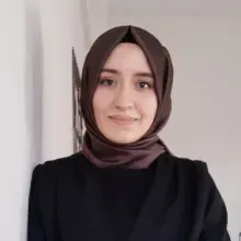 Dyt. Fehime Arı — Diyetisyen, İstanbul. Portre fotoğrafı.