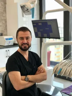 Dr. Dt. Hakan Bayındır profilinde yer alan galeri fotoğrafı.