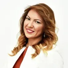 Dyt. Gizem Şeber — Diyetisyen, İstanbul. Portre fotoğrafı.