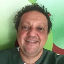 Dr. Dt. Murat Halim Pakir — Antalya. Portre fotoğrafı.