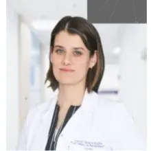 Uzm. Dr. Gülsüm Doğan — Fiziksel Tıp Ve Rehabilitasyon, Bursa. Portre fotoğrafı.