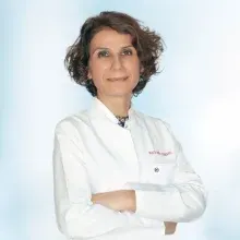 Prof. Dr. Naime Altınkaya — Radyoloji, Adana. Portre fotoğrafı.